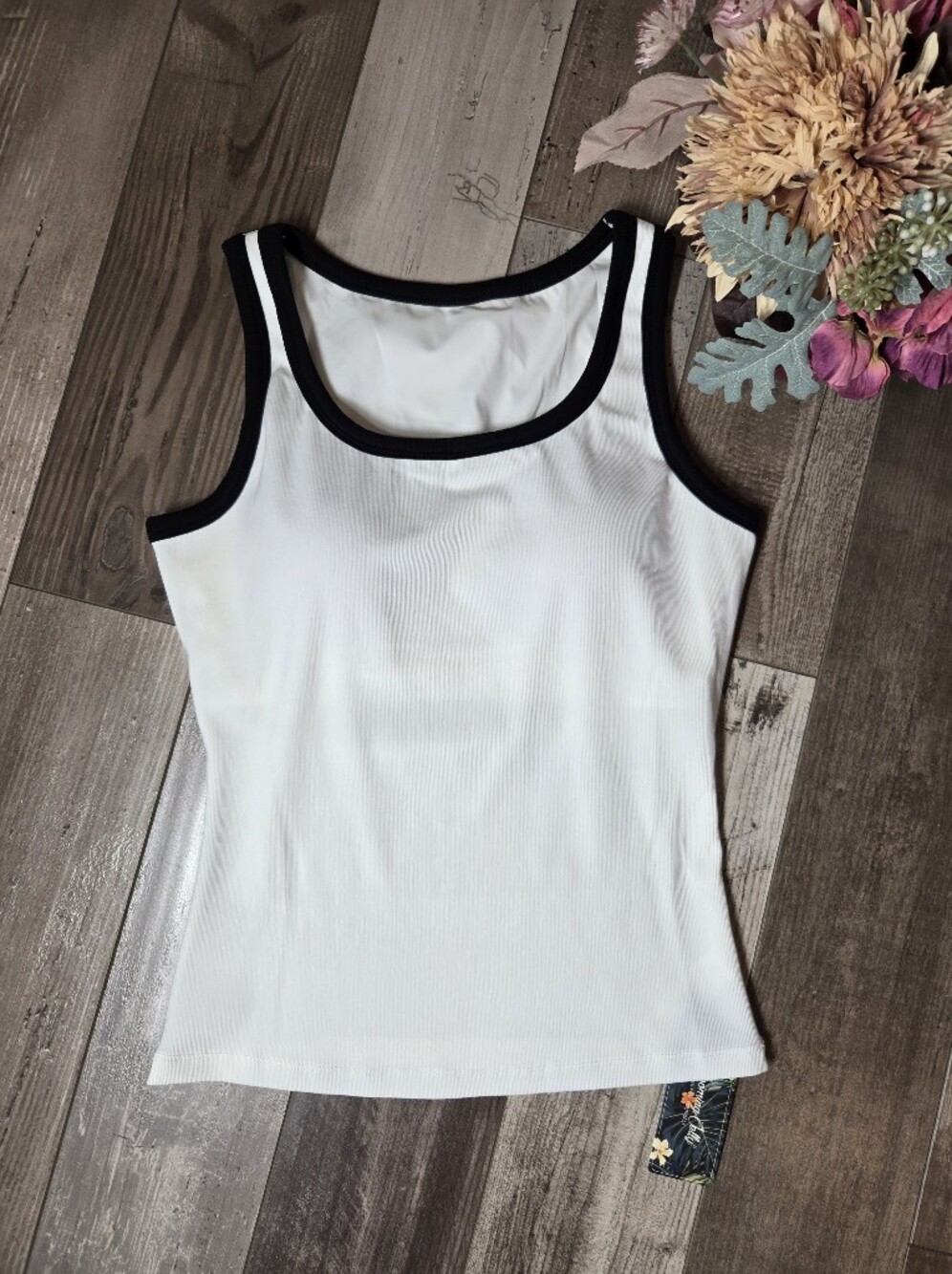 NWT Blooming Jelly White Tank Top with Black Trim - Women's Size Small